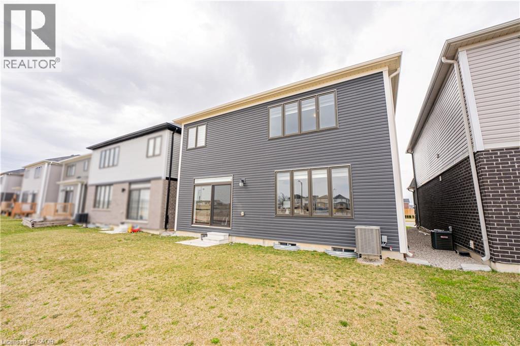 22 OAKTREE Drive, Caledonia, Ontario, N3W0E6 — Photo 40