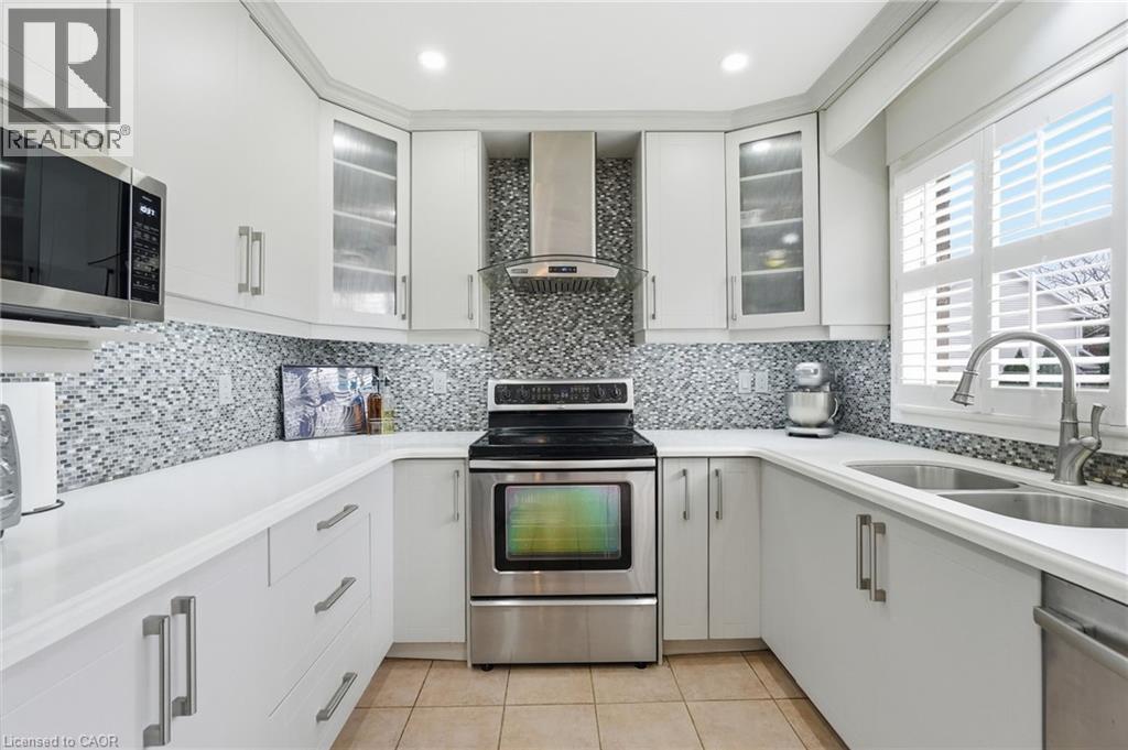 5010 BUNTON Crescent, Burlington, Ontario, L7L6H2 — Photo 15