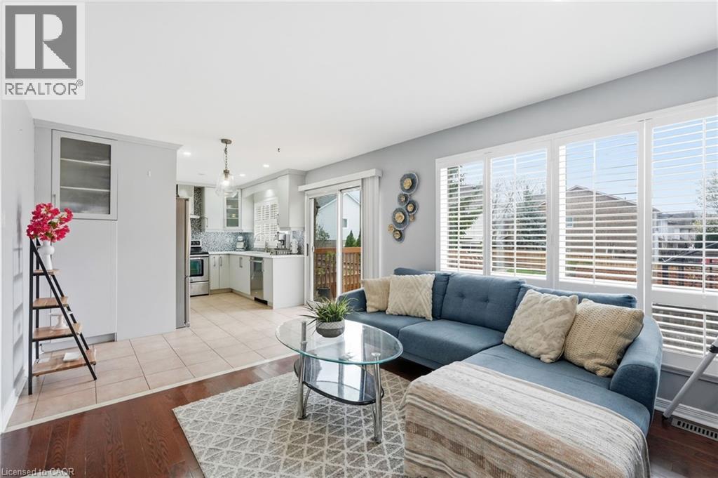 5010 BUNTON Crescent, Burlington, Ontario, L7L6H2 — Photo 18