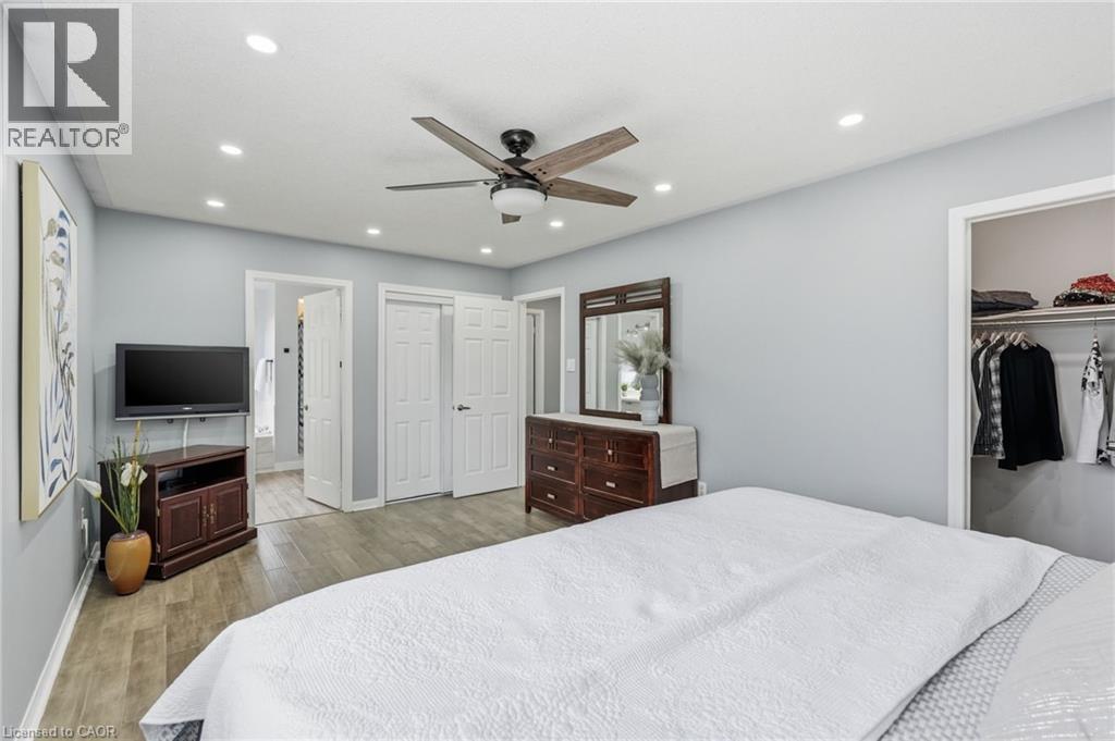 5010 BUNTON Crescent, Burlington, Ontario, L7L6H2 — Photo 24