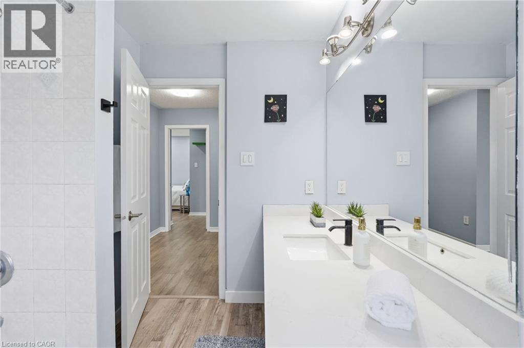 5010 BUNTON Crescent, Burlington, Ontario, L7L6H2 — Photo 26