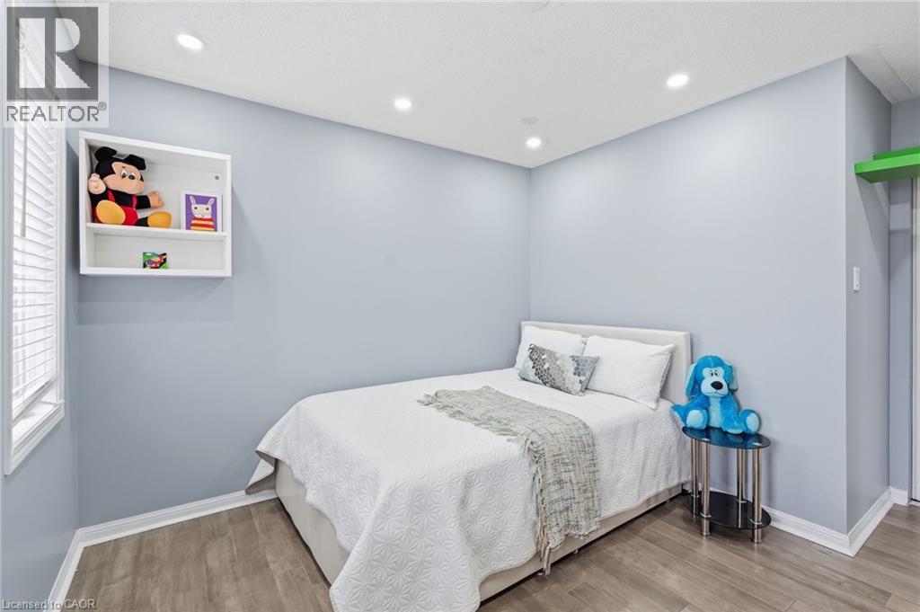 5010 BUNTON Crescent, Burlington, Ontario, L7L6H2 — Photo 28