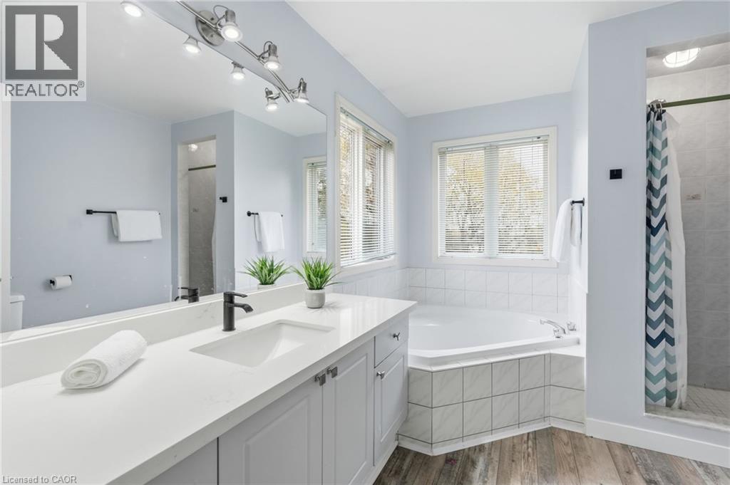 5010 BUNTON Crescent, Burlington, Ontario, L7L6H2 — Photo 34