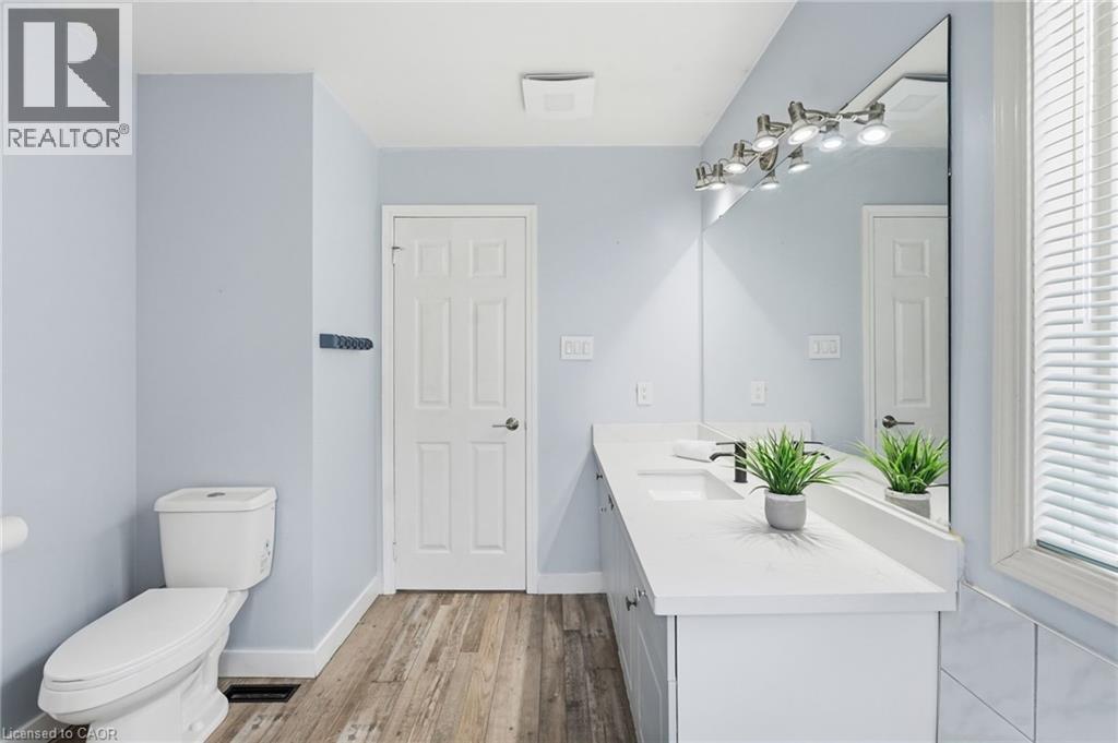 5010 BUNTON Crescent, Burlington, Ontario, L7L6H2 — Photo 36