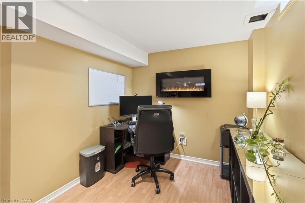 5010 BUNTON Crescent, Burlington, Ontario, L7L6H2 — Photo 42