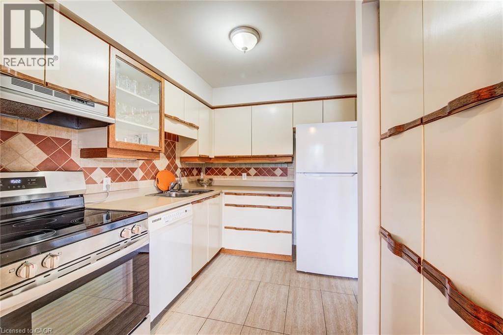 79 BREMBEL Street, Kitchener, Ontario, N2B3T7 — Photo 11