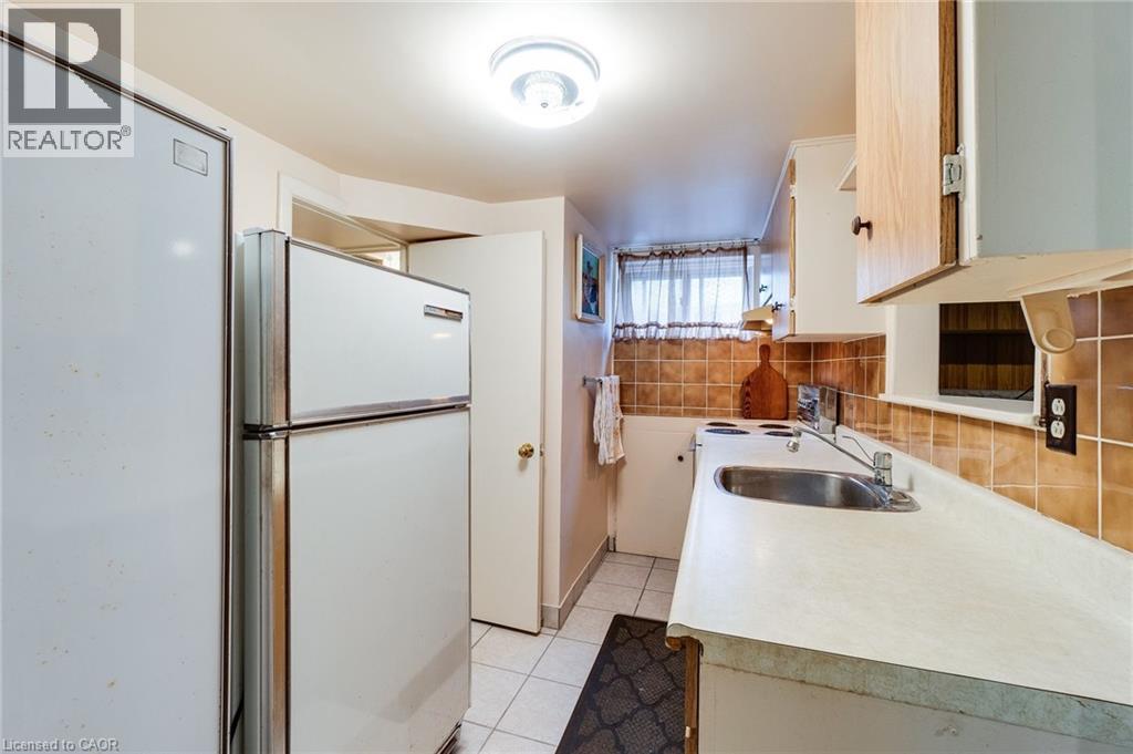 11 SANDRA Court, Hamilton, Ontario, L8T1Z7 — Photo 38