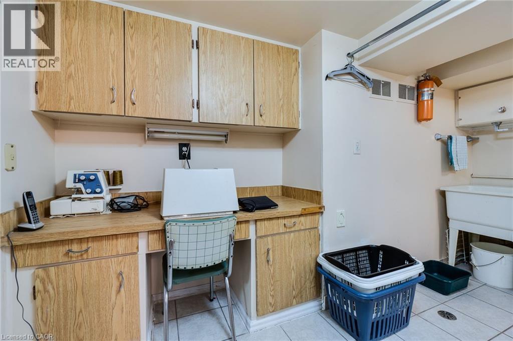 11 SANDRA Court, Hamilton, Ontario, L8T1Z7 — Photo 39