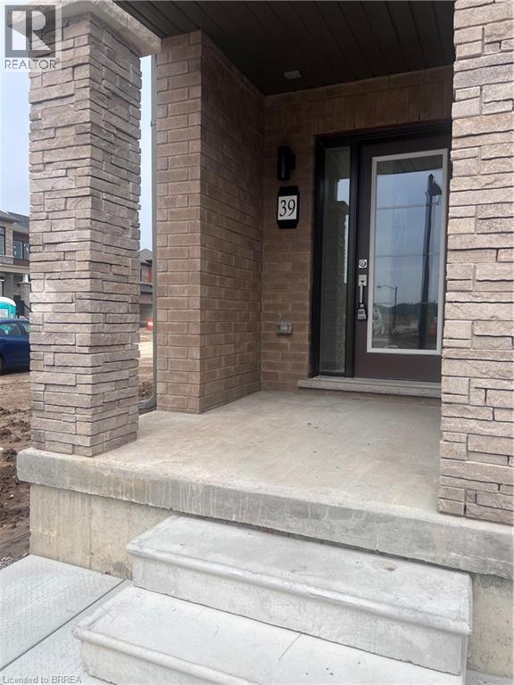 39 HINE Road, Brantford, Ontario, N3T0W5 — Photo 5