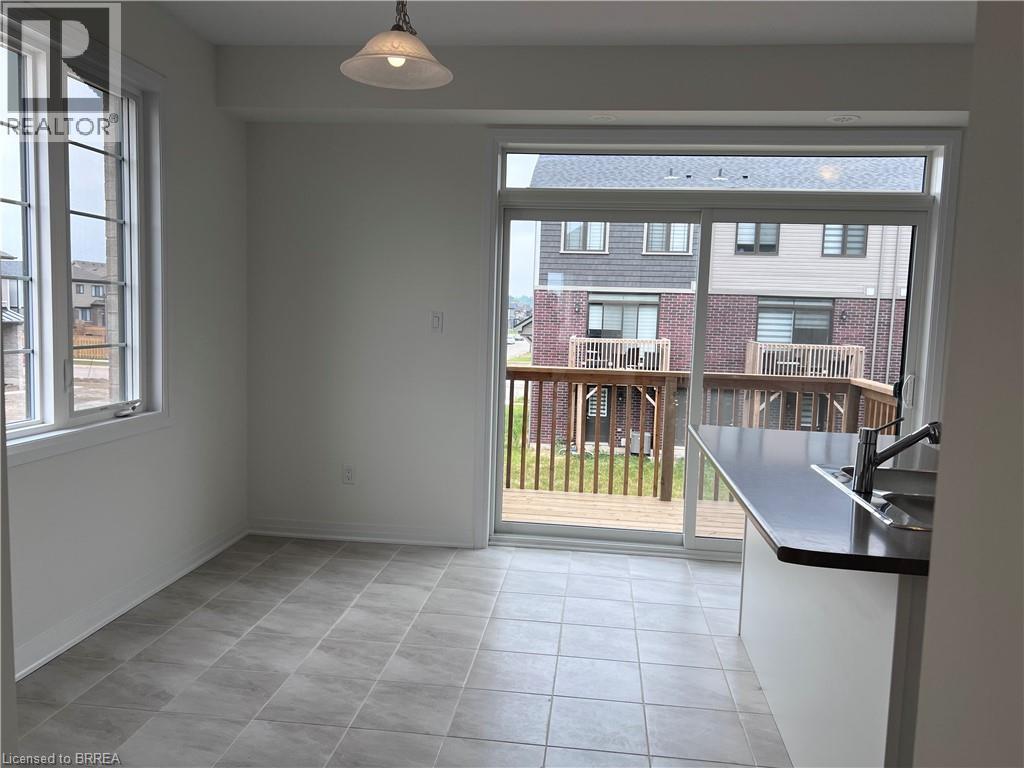 39 HINE Road, Brantford, Ontario, N3T0W5 — Photo 8