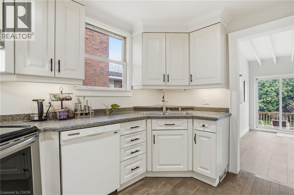 94 MOUNTAIN PARK Avenue, Hamilton, Ontario, L9A1A3 — Photo 12