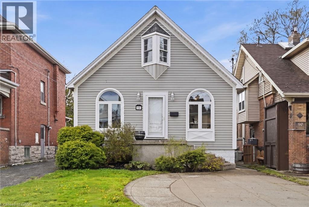 94 MOUNTAIN PARK Avenue, Hamilton, Ontario, L9A1A3 — Photo 2