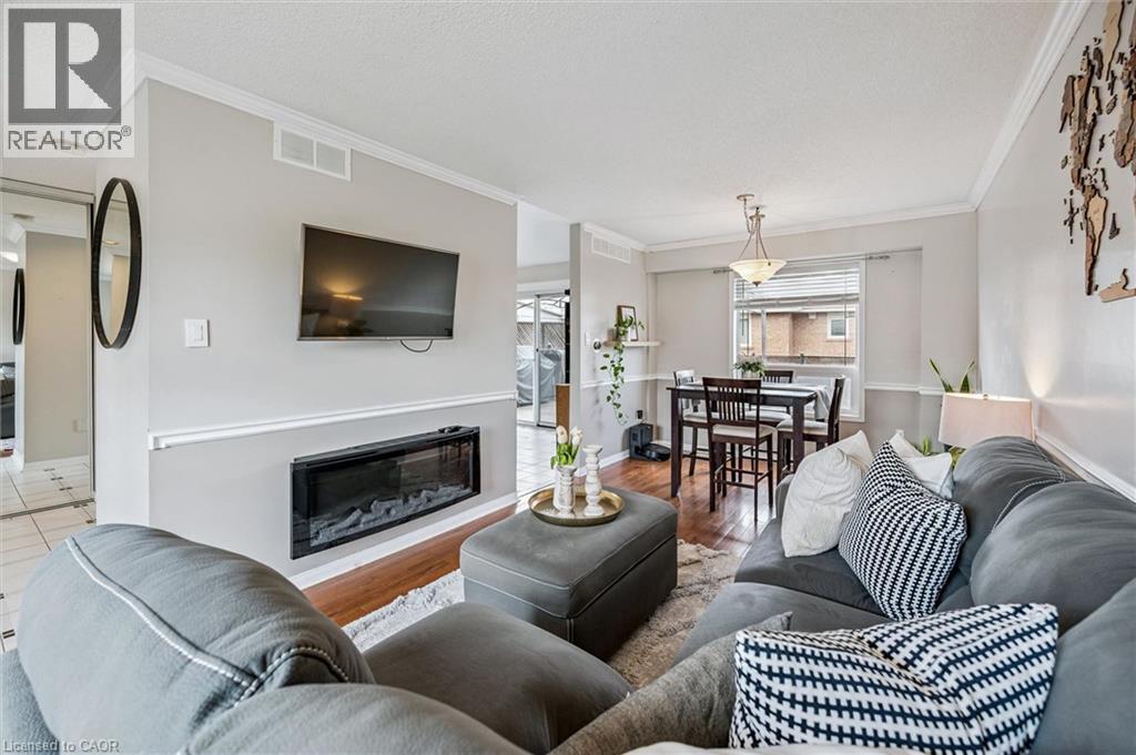 238 LANGLAW Drive, Cambridge, Ontario, N1P1B6 — Photo 11