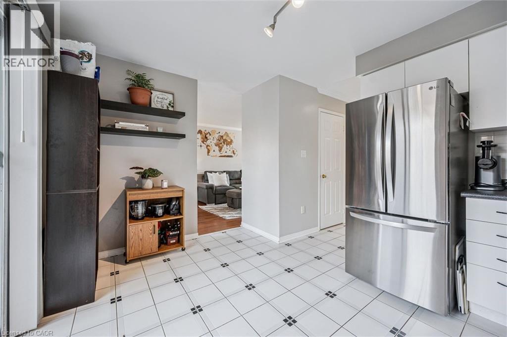 238 LANGLAW Drive, Cambridge, Ontario, N1P1B6 — Photo 14