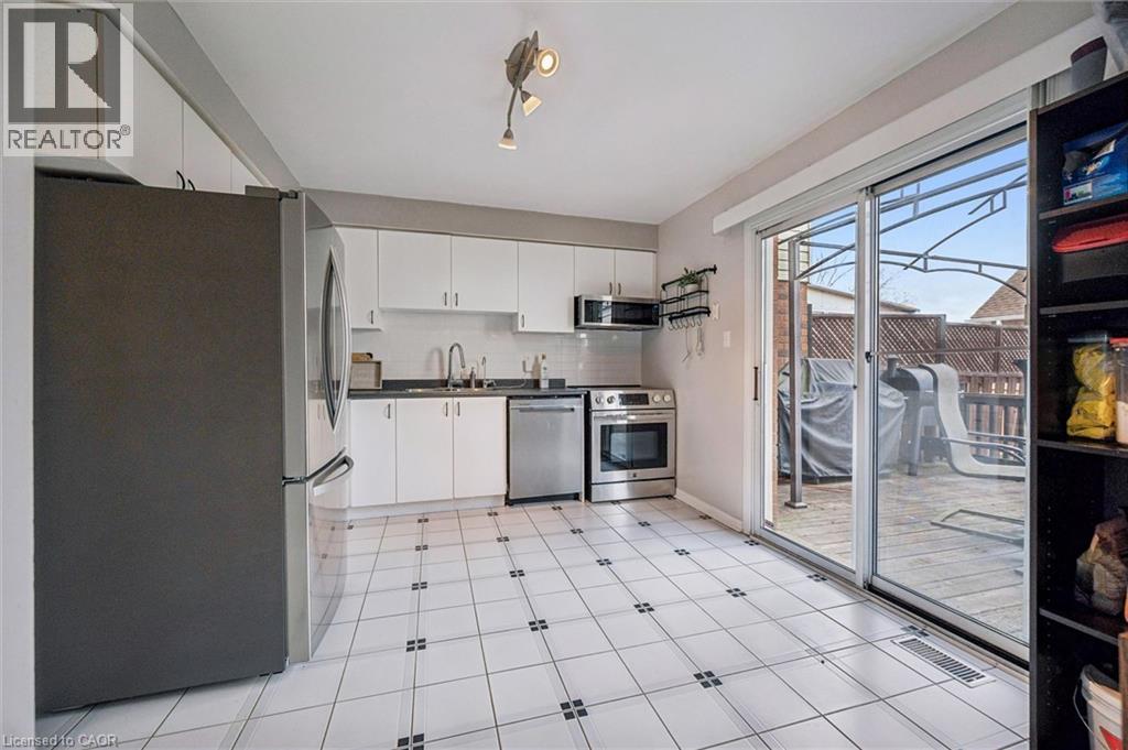 238 LANGLAW Drive, Cambridge, Ontario, N1P1B6 — Photo 15