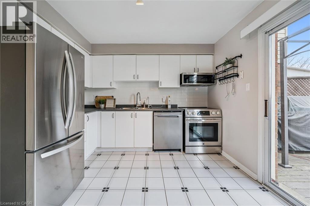 238 LANGLAW Drive, Cambridge, Ontario, N1P1B6 — Photo 16