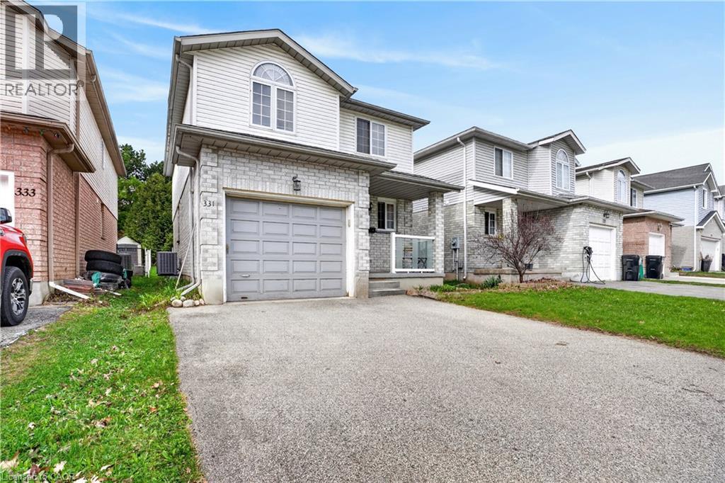331 KEEWATIN Avenue, Kitchener, Ontario, N2B3W3 — Photo 2