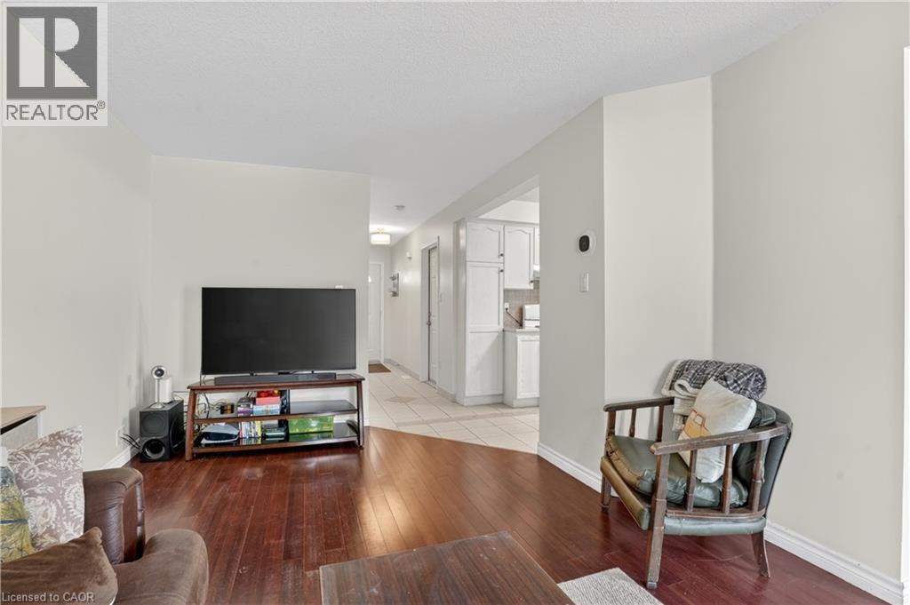 331 KEEWATIN Avenue, Kitchener, Ontario, N2B3W3 — Photo 20