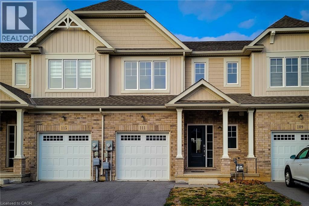 111 ALICIA Crescent, Thorold, Ontario, L2V0M2 — Photo 2