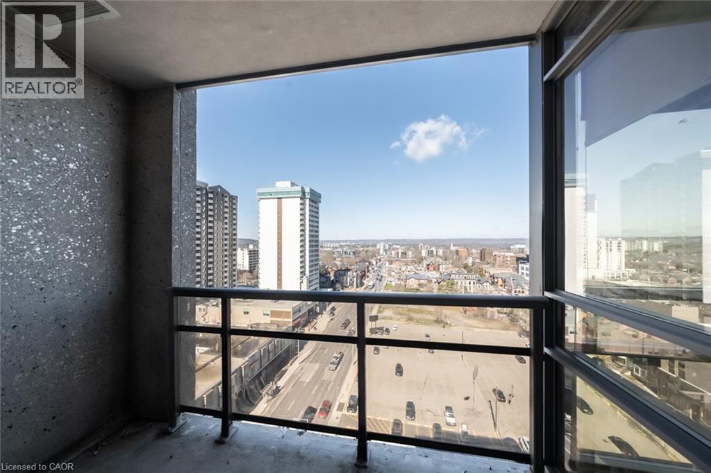 150 MAIN Street W Unit# PH3, Hamilton, Ontario, L8P1H8 — Photo 17