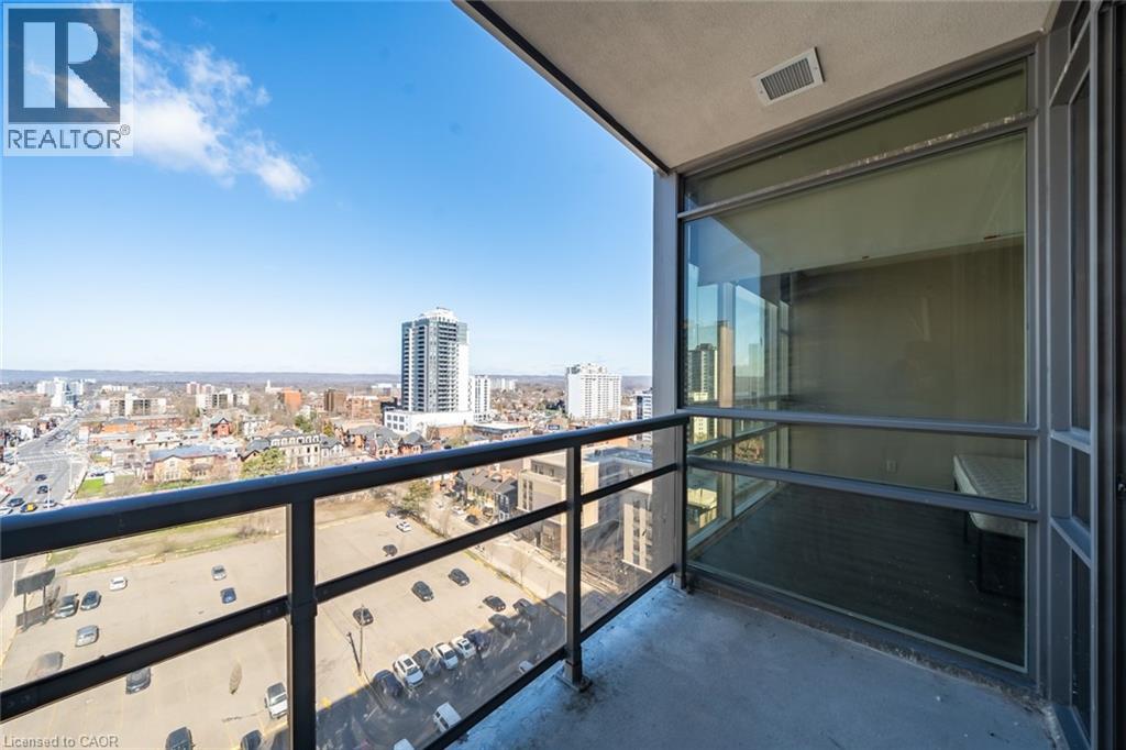 150 MAIN Street W Unit# PH3, Hamilton, Ontario, L8P1H8 — Photo 22