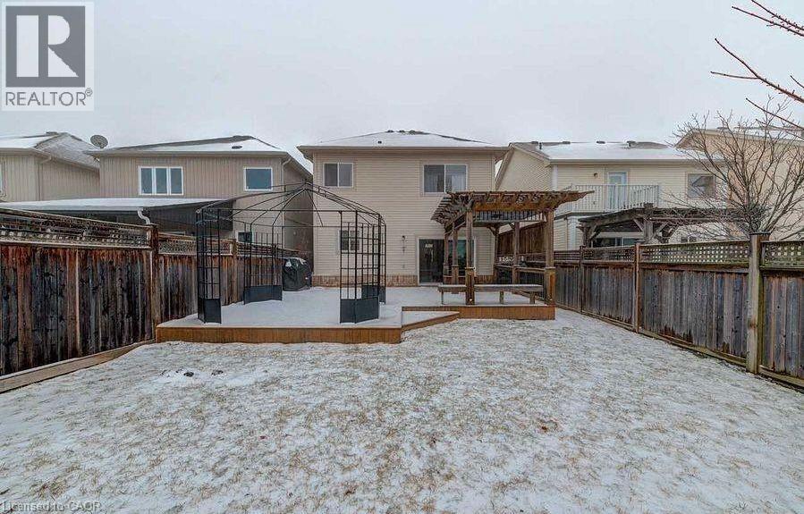 131 SPRING CREEK Drive, Waterdown, Ontario, L0R2H8 — Photo 2