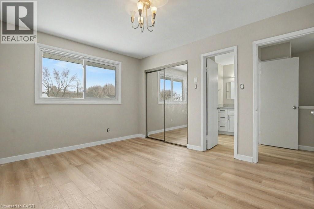 104 RALGREEN Crescent, Kitchener, Ontario, N2M1T9 — Photo 12