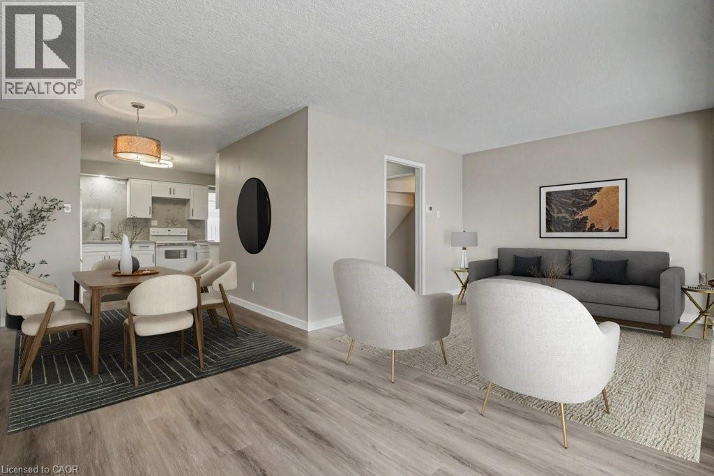 104 RALGREEN Crescent, Kitchener, Ontario, N2M1T9 — Photo 8