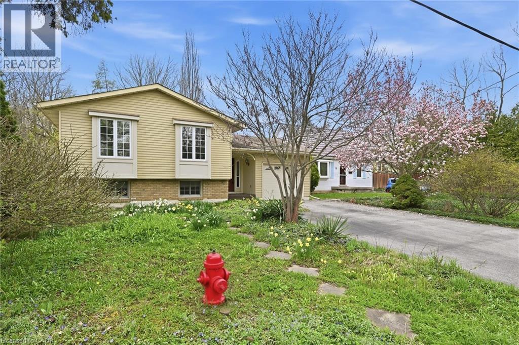 8 SULLIVAN'S Lane, Dundas, Ontario, L9H5N7 — Photo 3