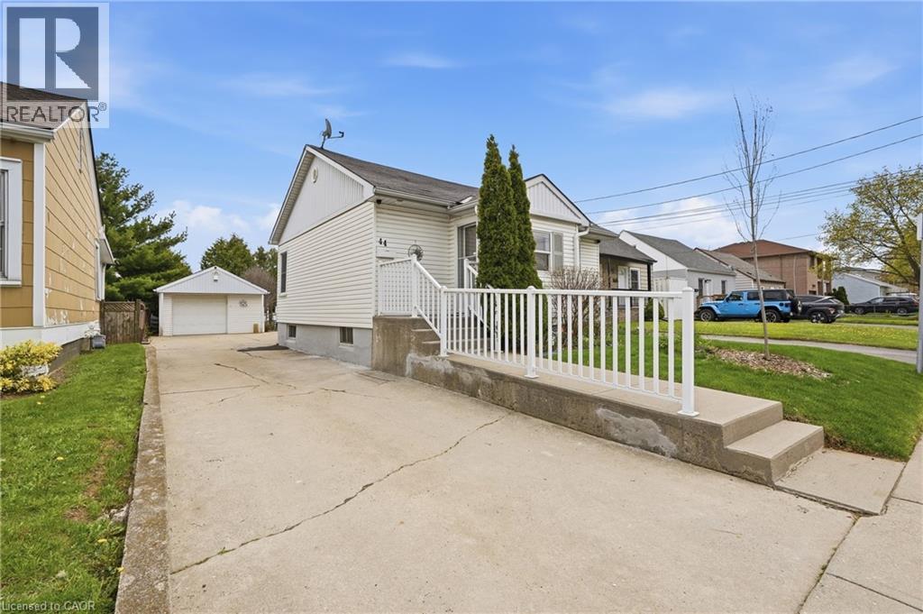 44 SELKIRK Avenue, Hamilton, Ontario, L8H5L7 — Photo 6