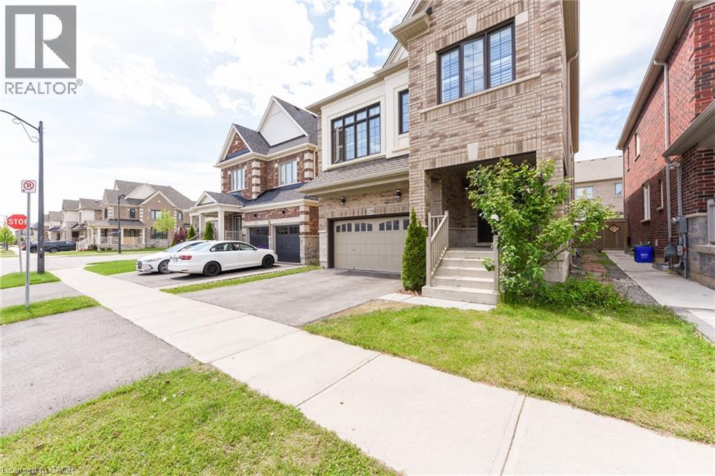 1270 MCPHEDRAN Point, Milton, Ontario, L9E1J5 — Photo 2