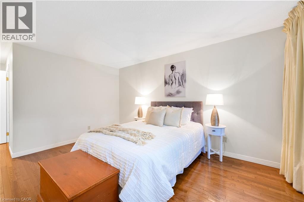 33 WALNUT Drive, Guelph, Ontario, N1E4B4 — Photo 22