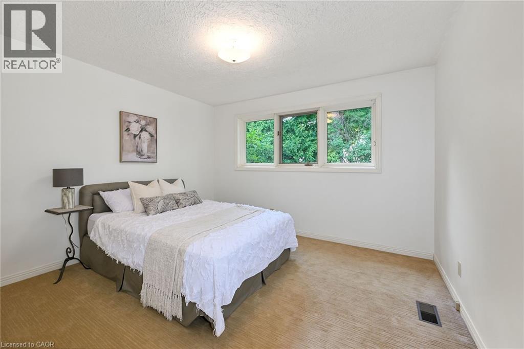 33 WALNUT Drive, Guelph, Ontario, N1E4B4 — Photo 33