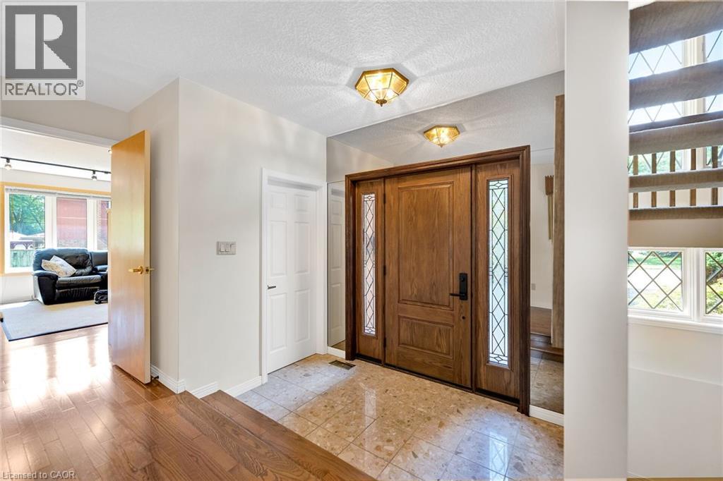 33 WALNUT Drive, Guelph, Ontario, N1E4B4 — Photo 5