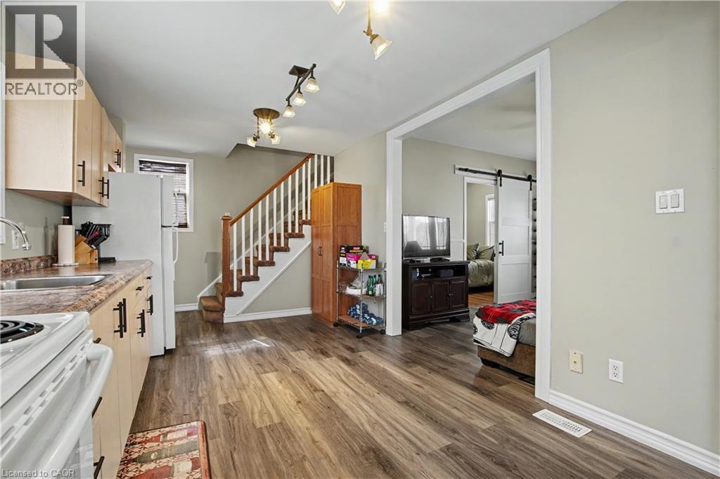 123 NORFOLK Avenue, Cambridge, Ontario, N1R3V3 — Photo 12