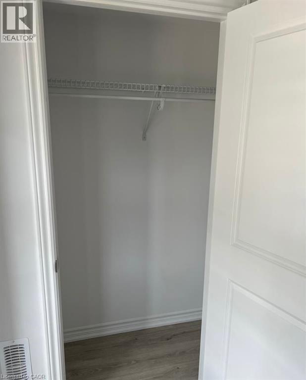461 BLACKBURN Drive Unit# 102, Brantford, Ontario, N3T0W9 — Photo 19