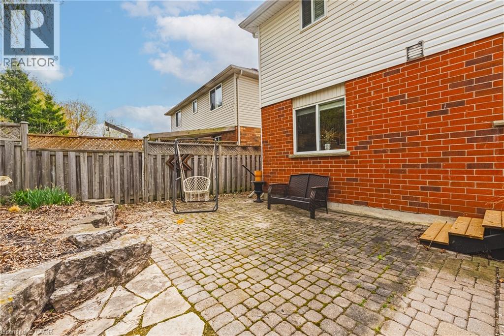 40 MERLENE Court, Cambridge, Ontario, N3C4G1 — Photo 35
