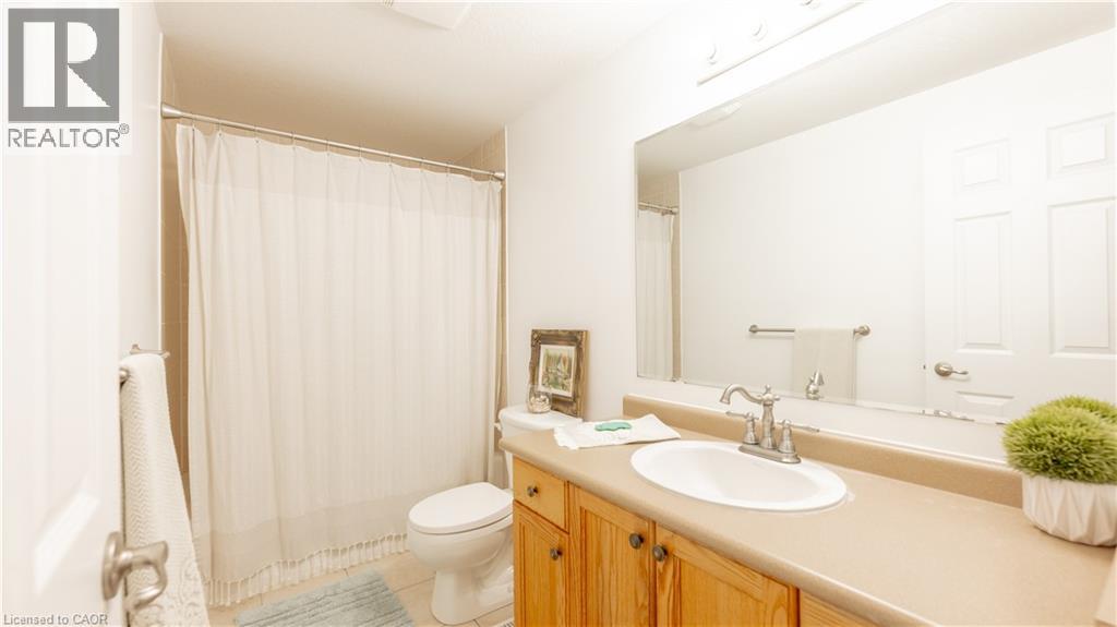85 BANKSIDE Drive Unit# E34, Kitchener, Ontario, N2N3M4 — Photo 14