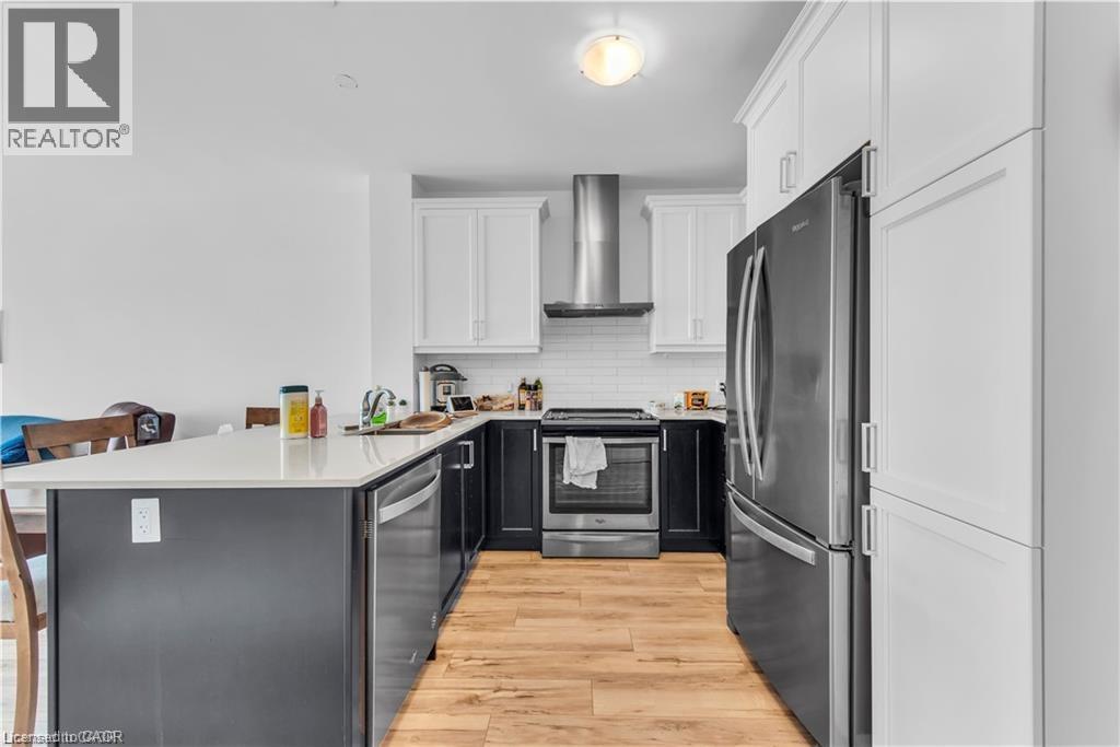 1 REDFERN Avenue Unit# 403, Hamilton, Ontario, L9C7S8 — Photo 16