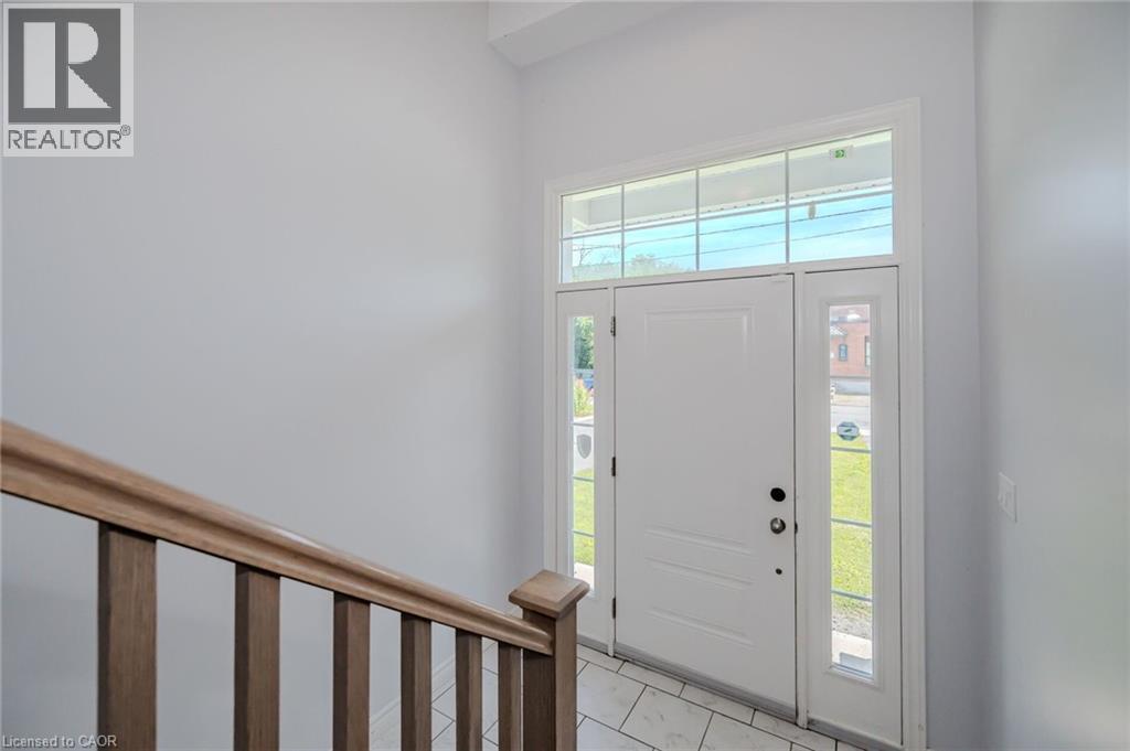 10B LLOYD Street Unit# Upper, St. Catharines, Ontario, L2S2N8 — Photo 5