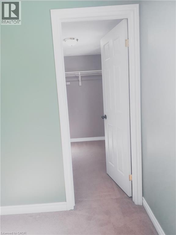 569 ACTIVA Avenue, Kitchener, Ontario, N2E4C3 — Photo 11