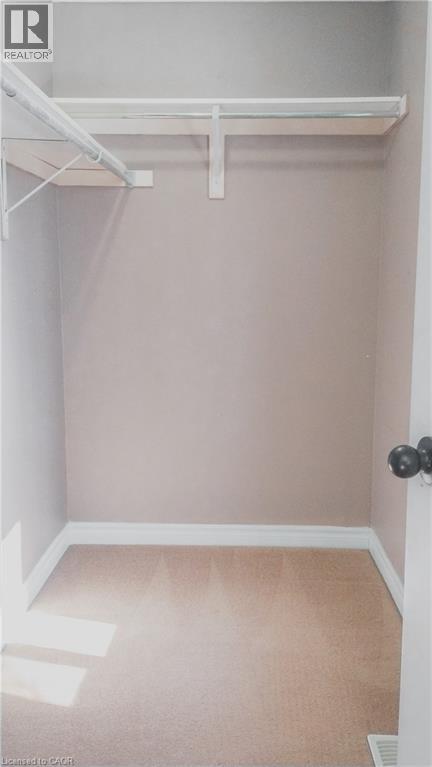 569 ACTIVA Avenue, Kitchener, Ontario, N2E4C3 — Photo 12