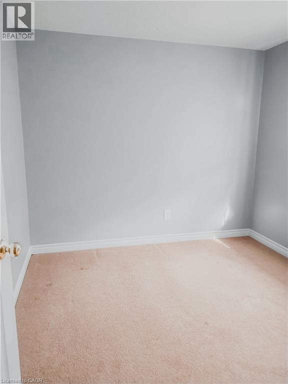 569 ACTIVA Avenue, Kitchener, Ontario, N2E4C3 — Photo 14