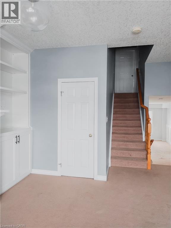 569 ACTIVA Avenue, Kitchener, Ontario, N2E4C3 — Photo 17