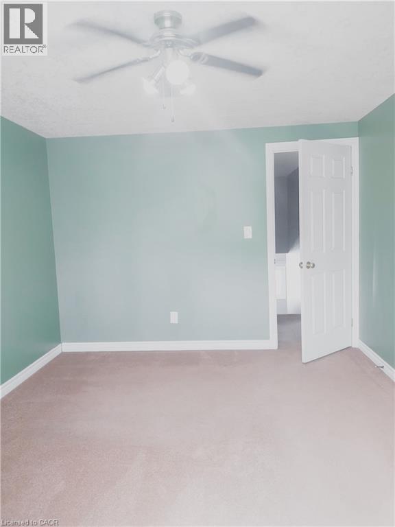 569 ACTIVA Avenue, Kitchener, Ontario, N2E4C3 — Photo 8