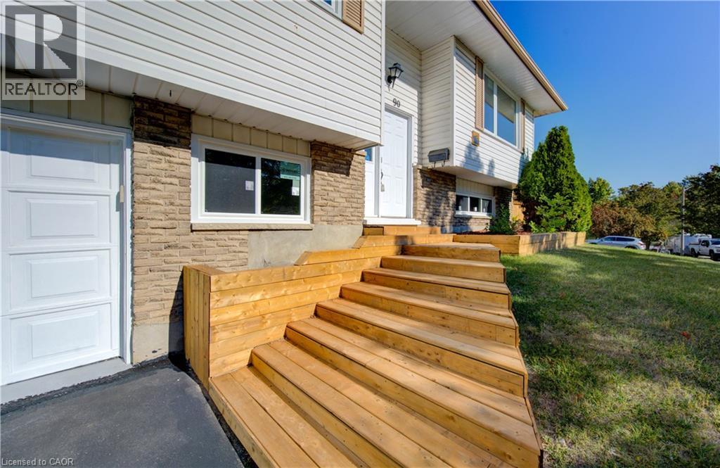 90 CULPEPPER Drive, Waterloo, Ontario, N2L5S1 — Photo 3