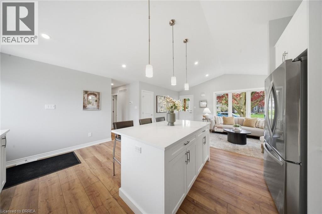 121 SILVER Street, Paris, Ontario, N3L1V2 — Photo 1