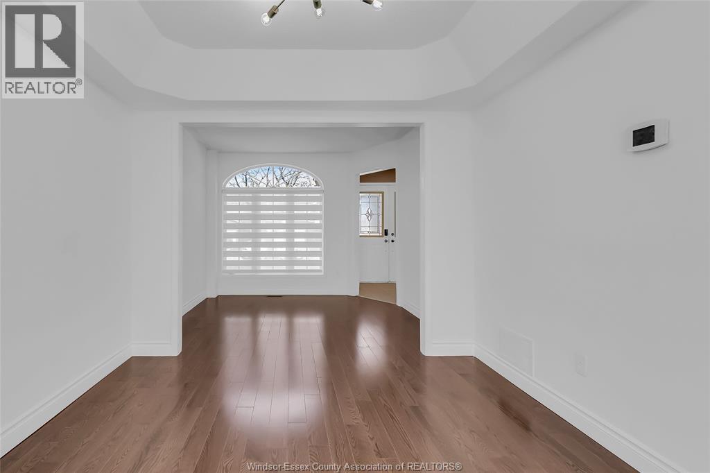 1063 Peach Blossom CRESCENT, Windsor, Ontario, N9G2R5 — Photo 1